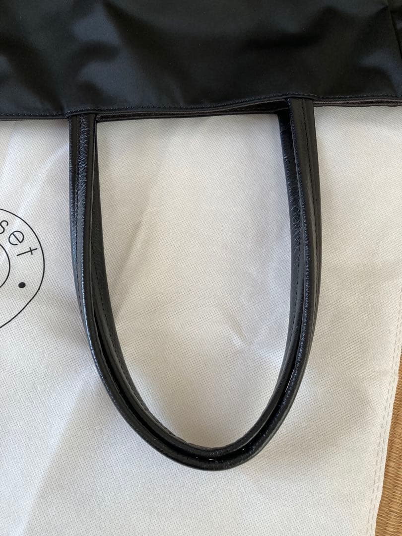 russet クラウズナイロン　ブラック トートバッグ