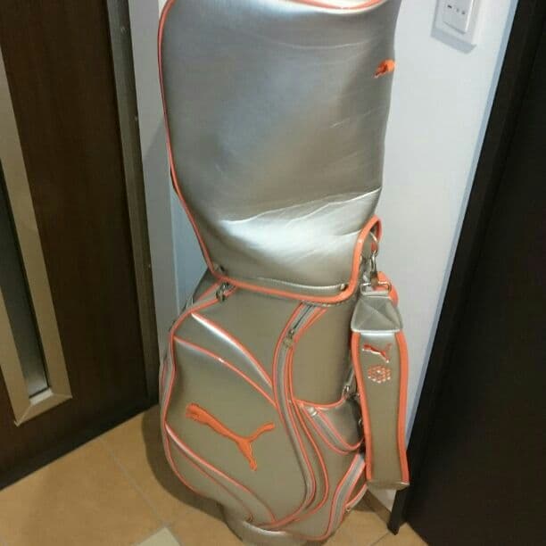 【SALE】レディース　プーマ　ゴルフ　キャディバッグ美品　送料込み