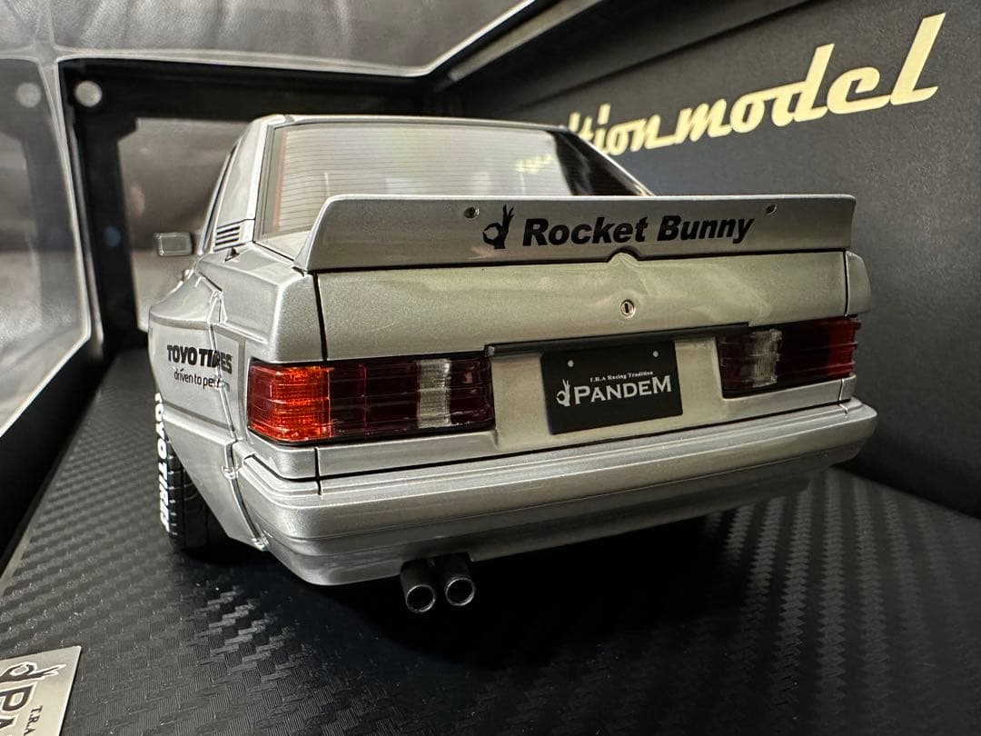 1/18 イグニッションモデル PANDEM メルセデス ベンツ 190 E 銀