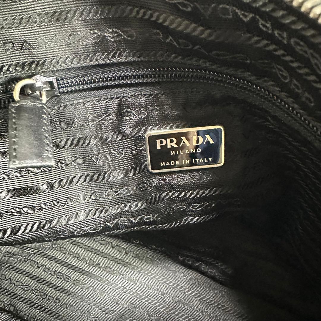 PRADA プラダトートバッグ　ブラック　シルバー　レザー　手持ちバッグ　鞄