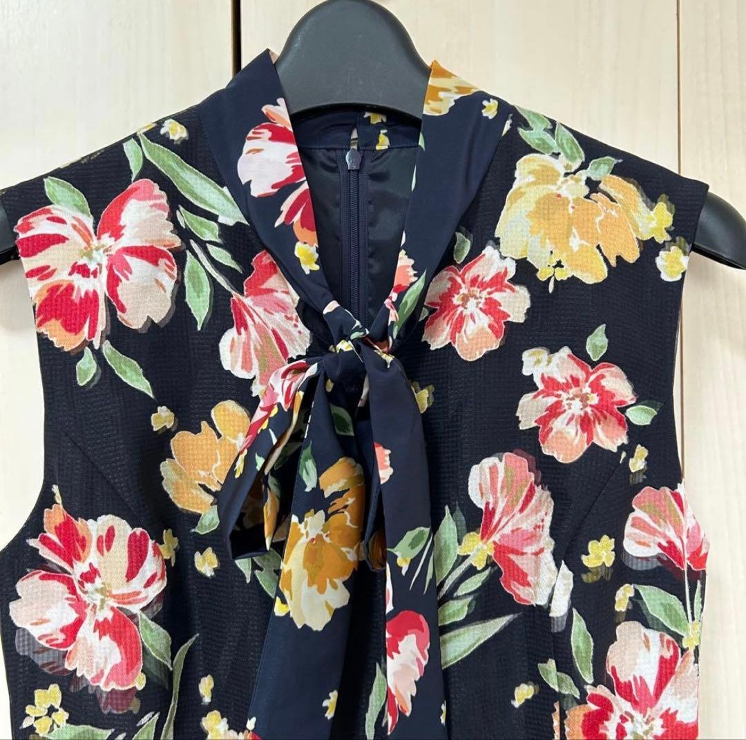 芸能人着用♡グレースコンチネンタル フラワープリント3Dワンピース 36