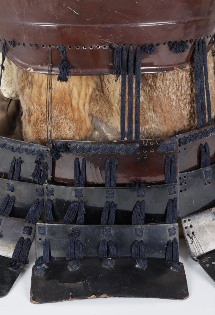 【江戸期】漆塗横剥二枚胴 毛皮羽織 草摺甲冑 鎧 武士具 時代武具 古美術 骨董