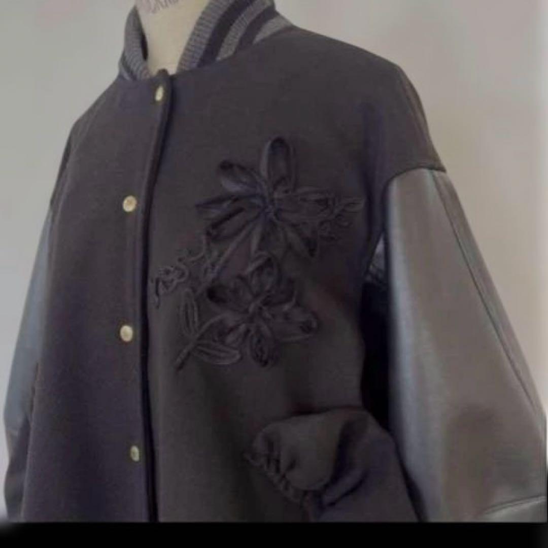 【新品未使用】bouquet embroidery stadium jumper