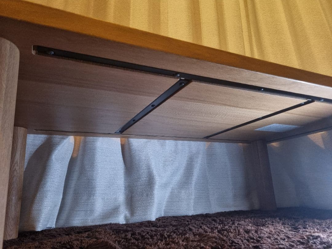 無印良品 無垢材ローテーブル　天板　オーク材。天然木