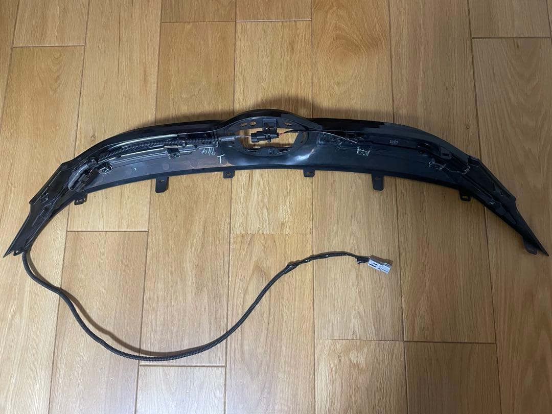 80ハリアー　モデリスタ　シグネチャーイルミグリル