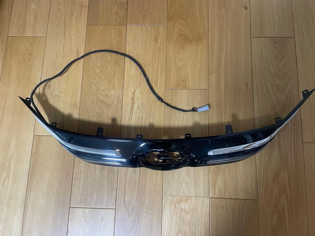 80ハリアー　モデリスタ　シグネチャーイルミグリル