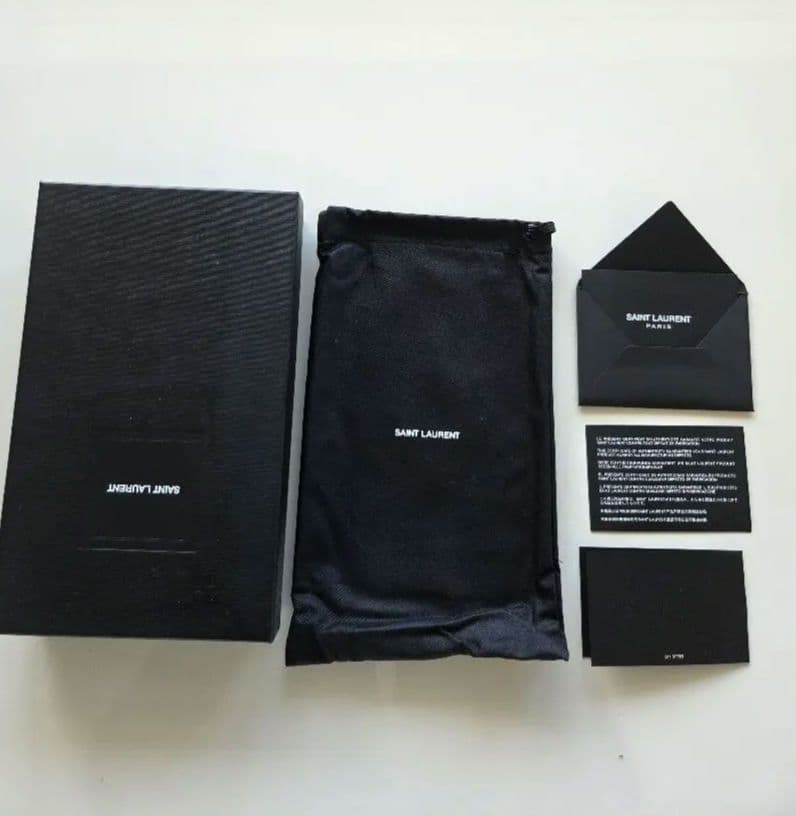 サンローラン YSL 長財布 ベージュ 正規品 付属品完備　週末お値下げ