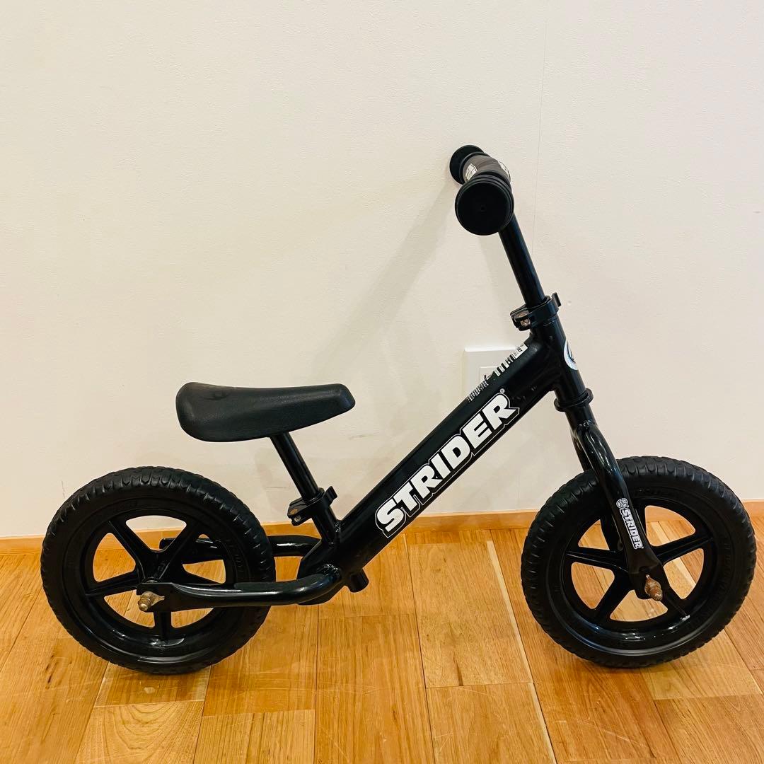 良品 ストライダー スポーツ バランスバイク 12インチ ブラック 黒