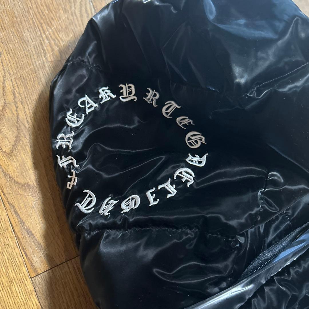 アダムスジャグラー黒ダウンベストMサイズ