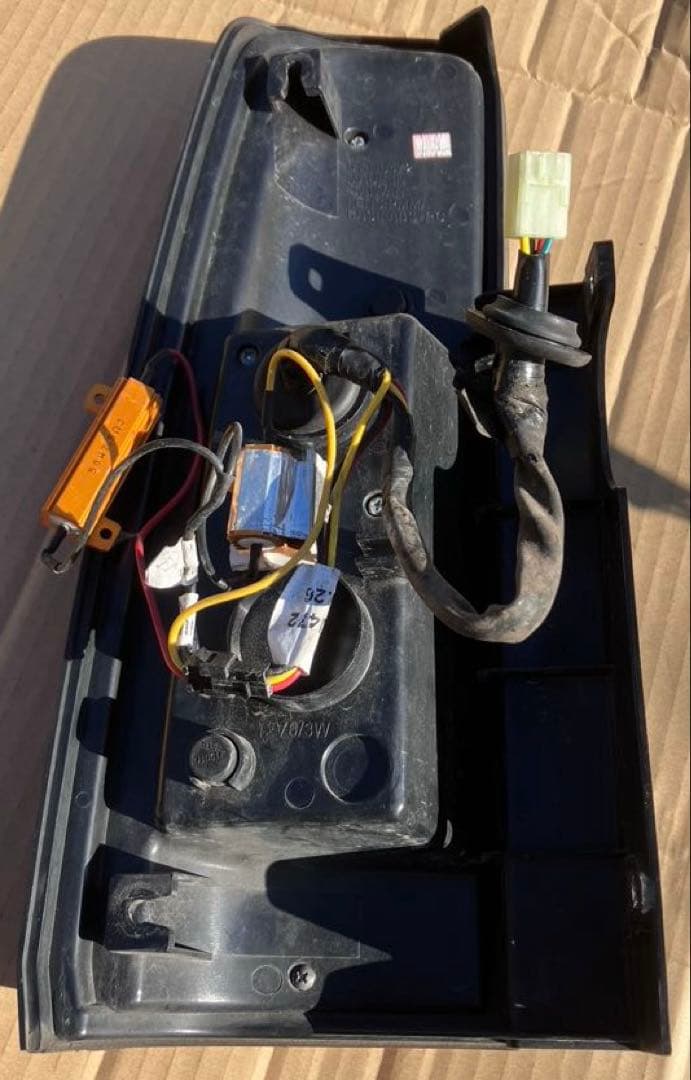 JB23ジムニー 3DホールフルLEDテールV2 レッドクリアー