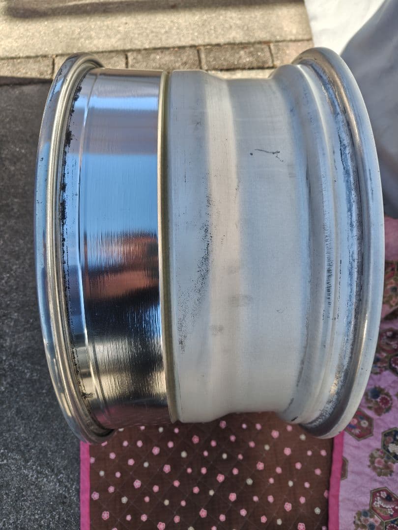 希少　クレンツェケルベロスII19インチ10J たすかーです