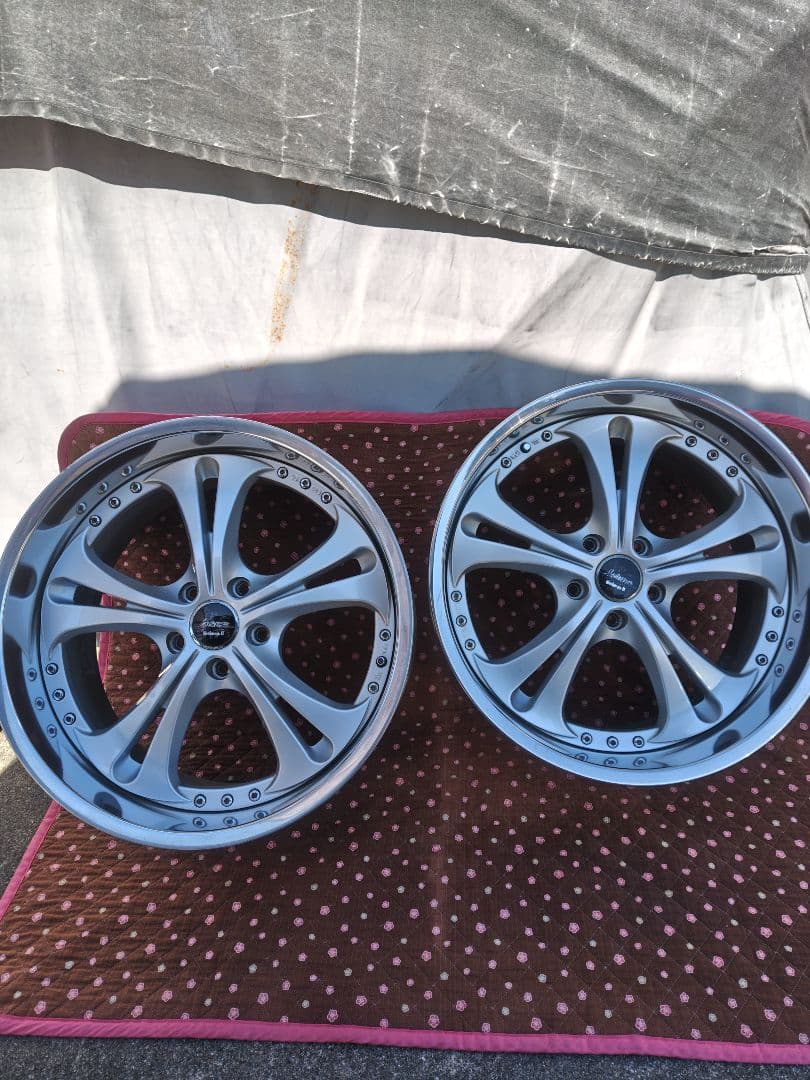 希少　クレンツェケルベロスII19インチ10J たすかーです