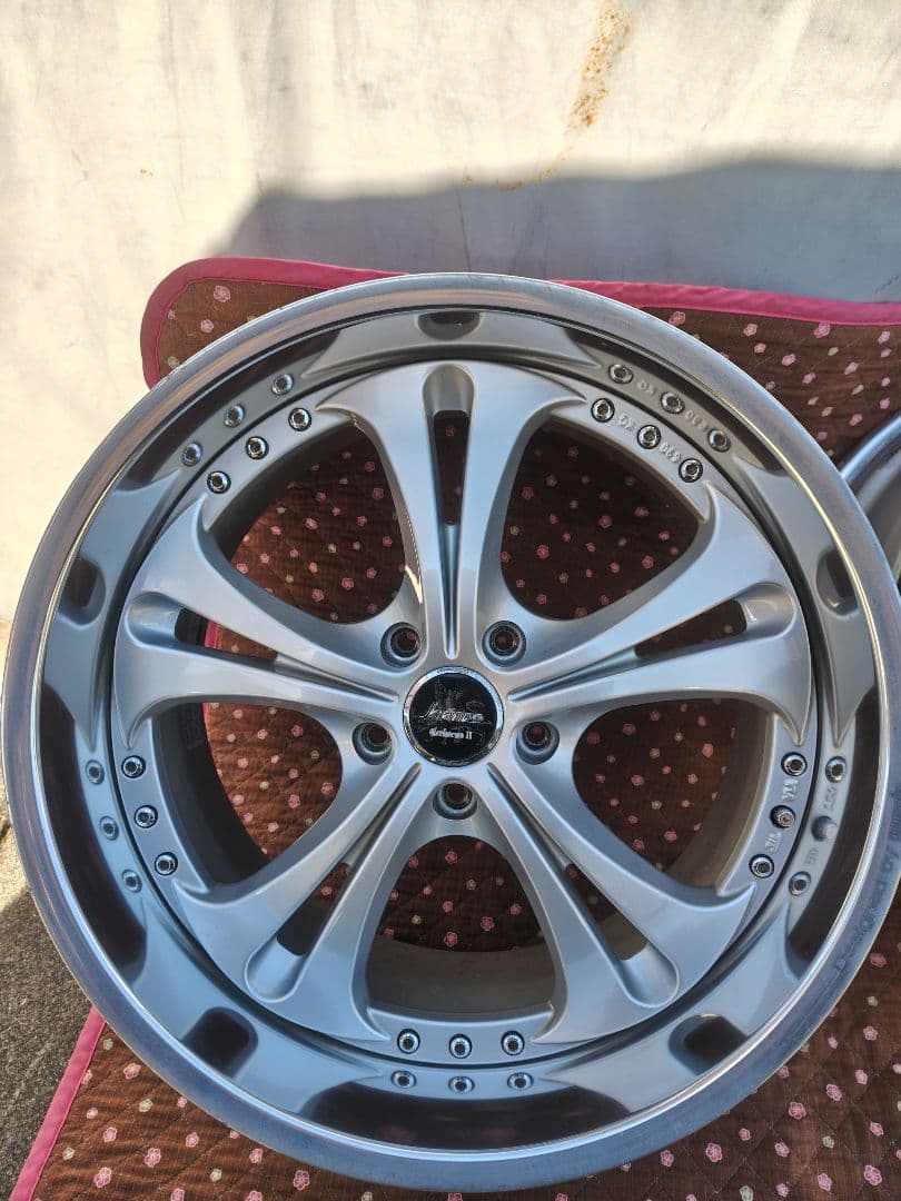 希少　クレンツェケルベロスII19インチ10J たすかーです