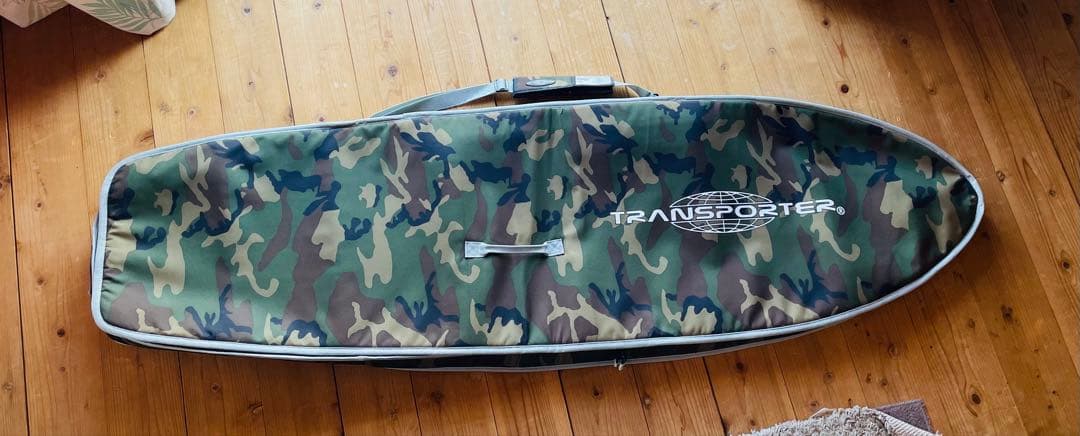 TRANSPORTER RETRO ハードケース　CAMO