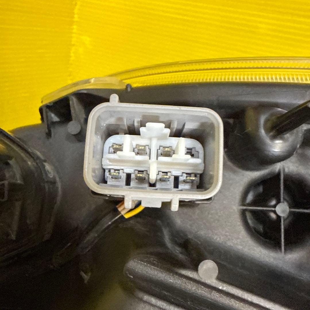 ムーヴキャンバス LA800S KOITO製 ヘッドライト左 100-69038