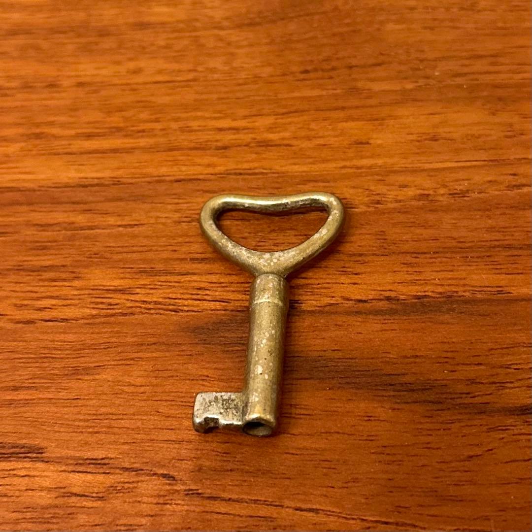 デンマーク　3段チェスト　北欧ヴィンテージ