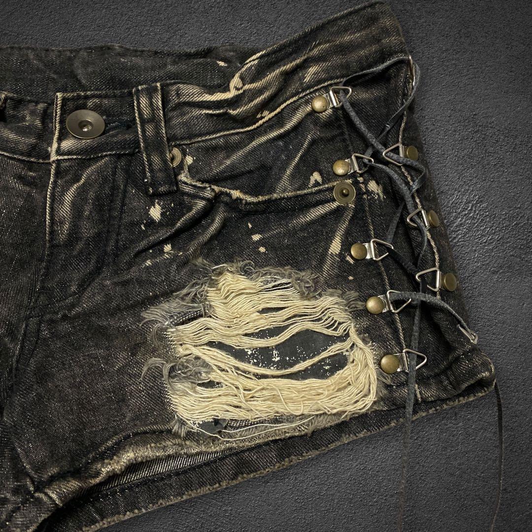 unknown グランジ レースアップ ミニ丈 デニムショートパンツ d.i.a