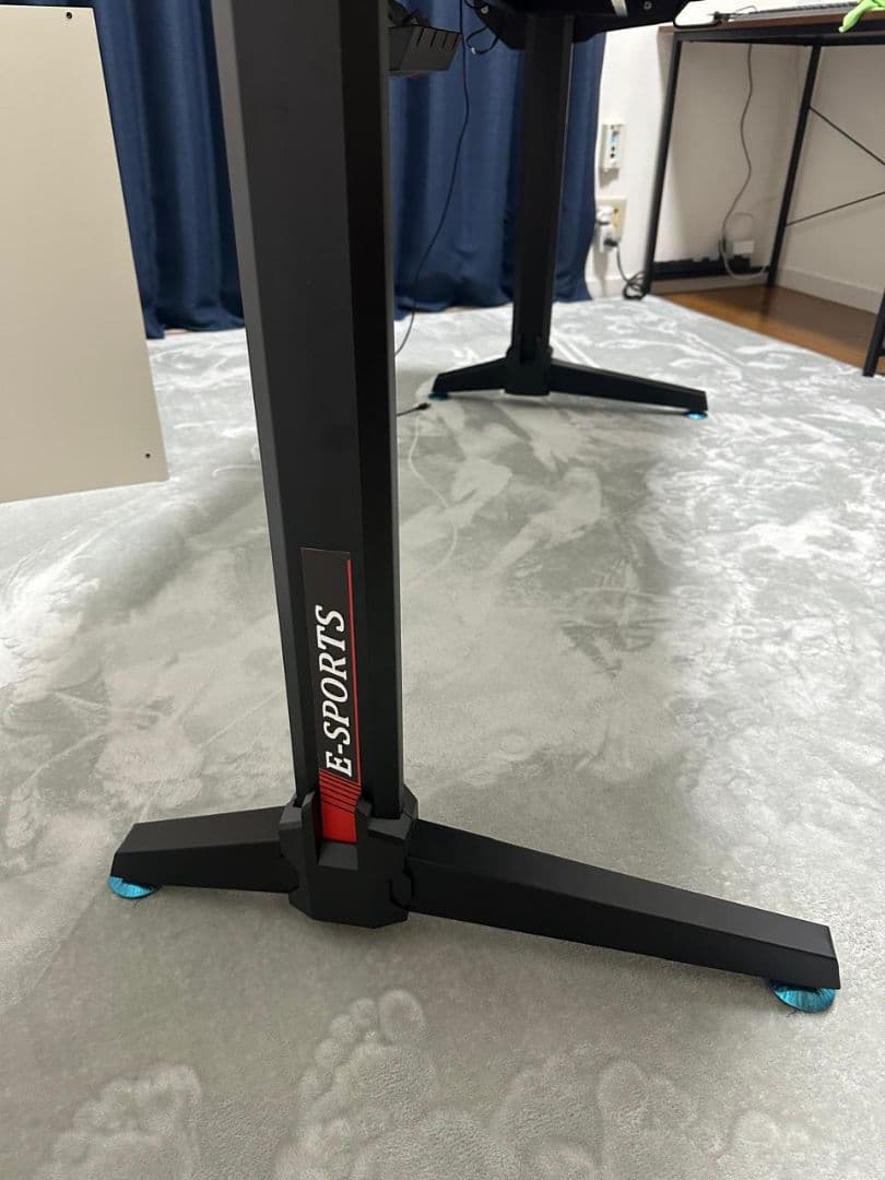 E-SPORTS デスク 140cm × 60cm