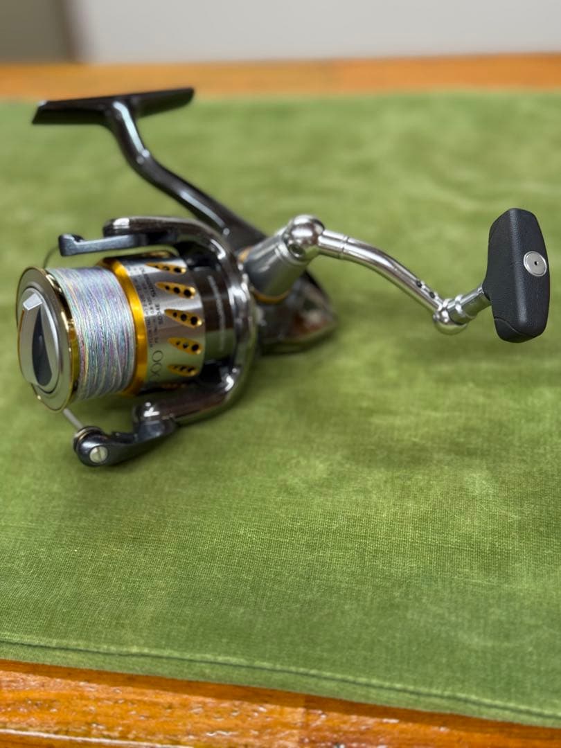 SHIMANO STELLA C3000 SD34 E（傷あり）
