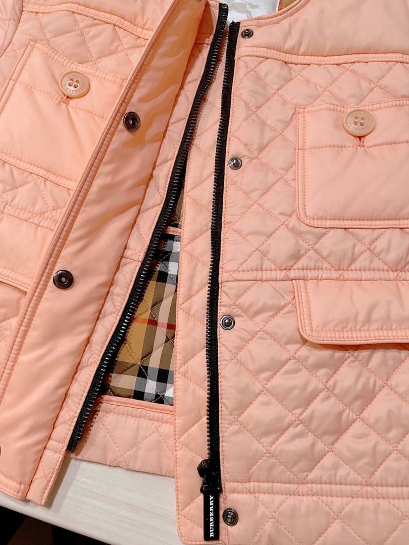 Burberry バーバリー 子供服 女の子 キッズ 120 アウター ダウン