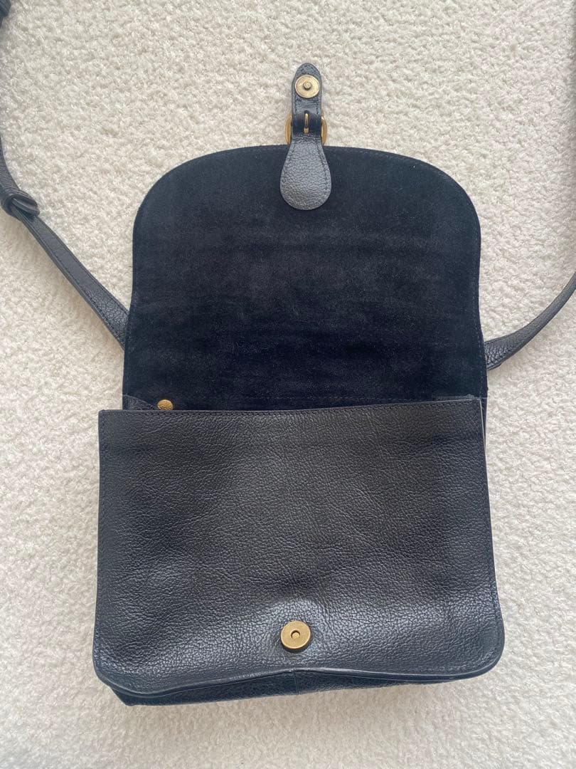 レザー ブラック クロスボディバッグ