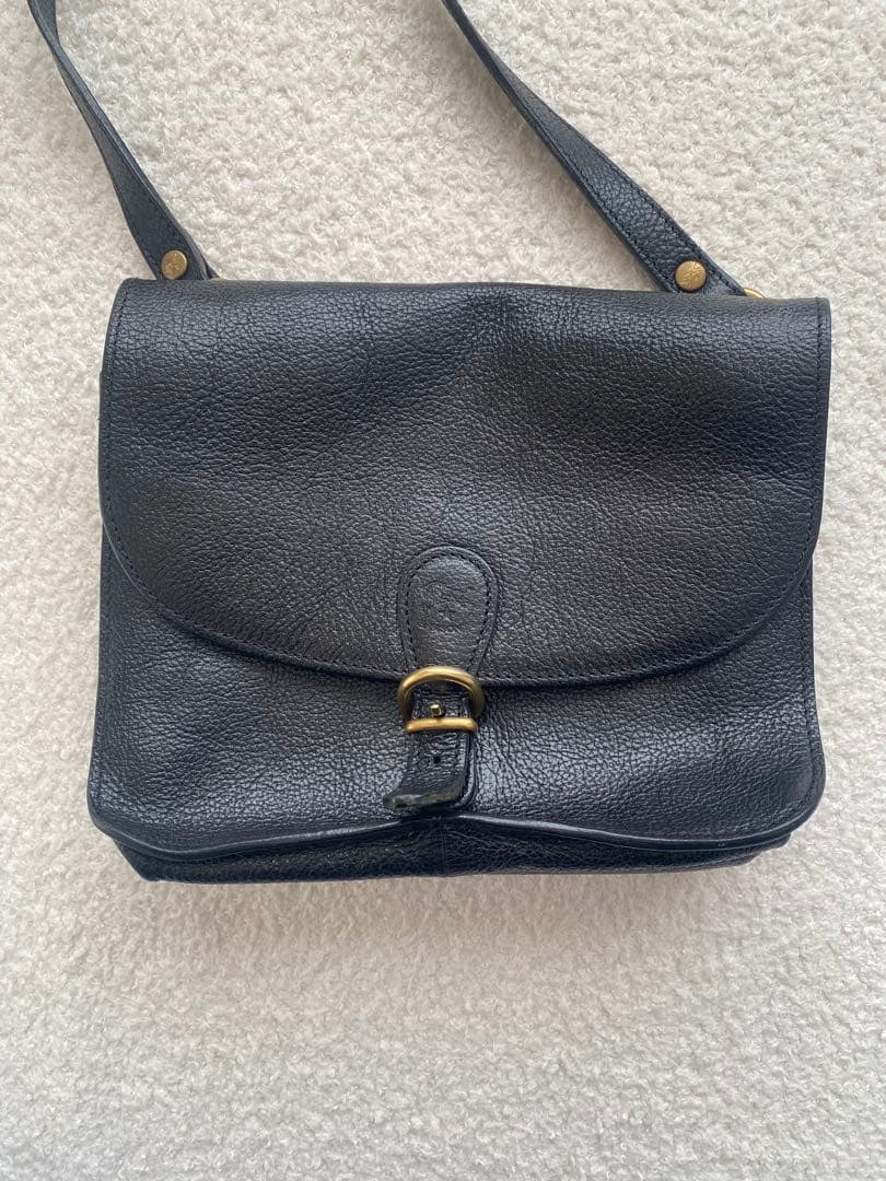 レザー ブラック クロスボディバッグ