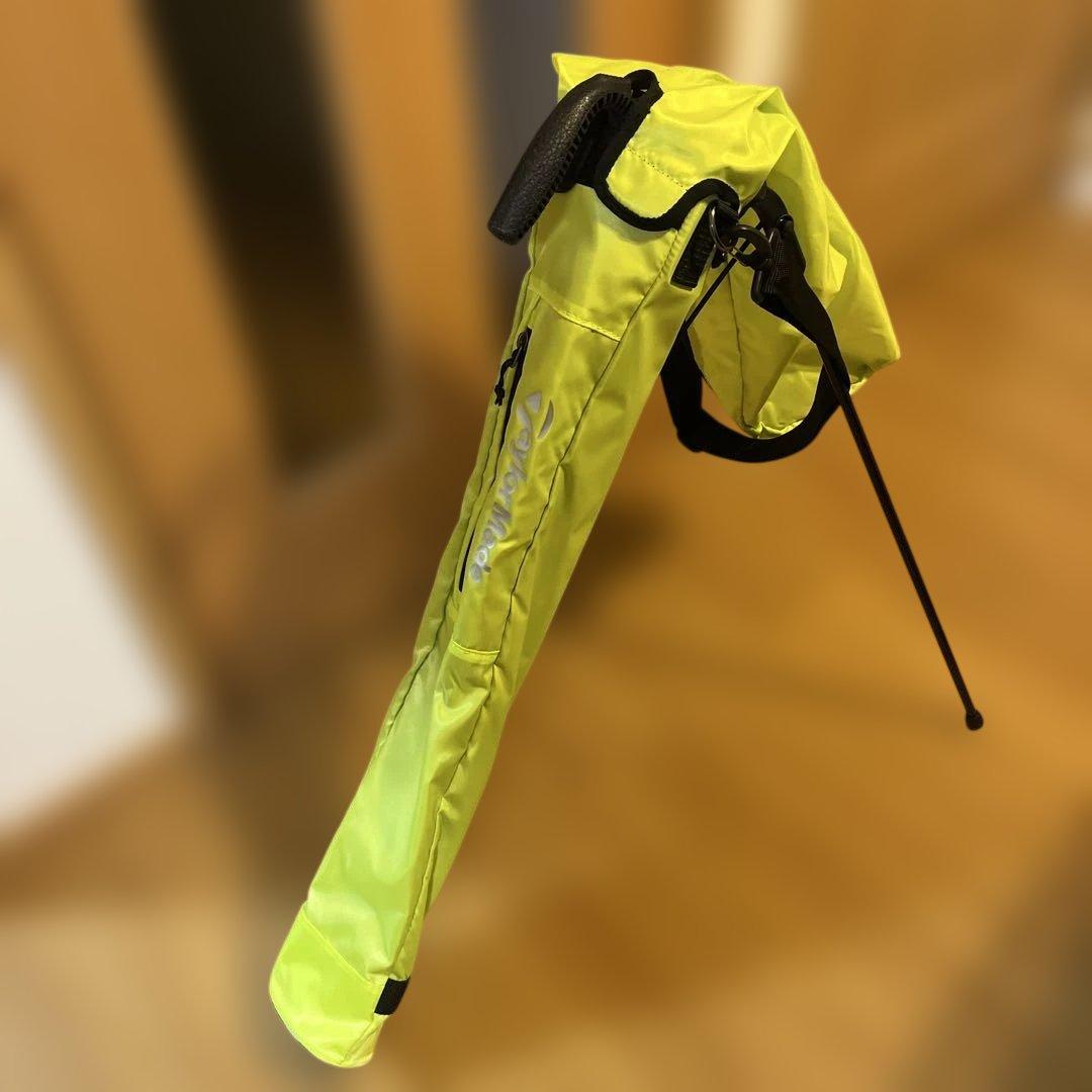 テーラーメイド　軽量ゴルフバッグ　スタンドタイプ