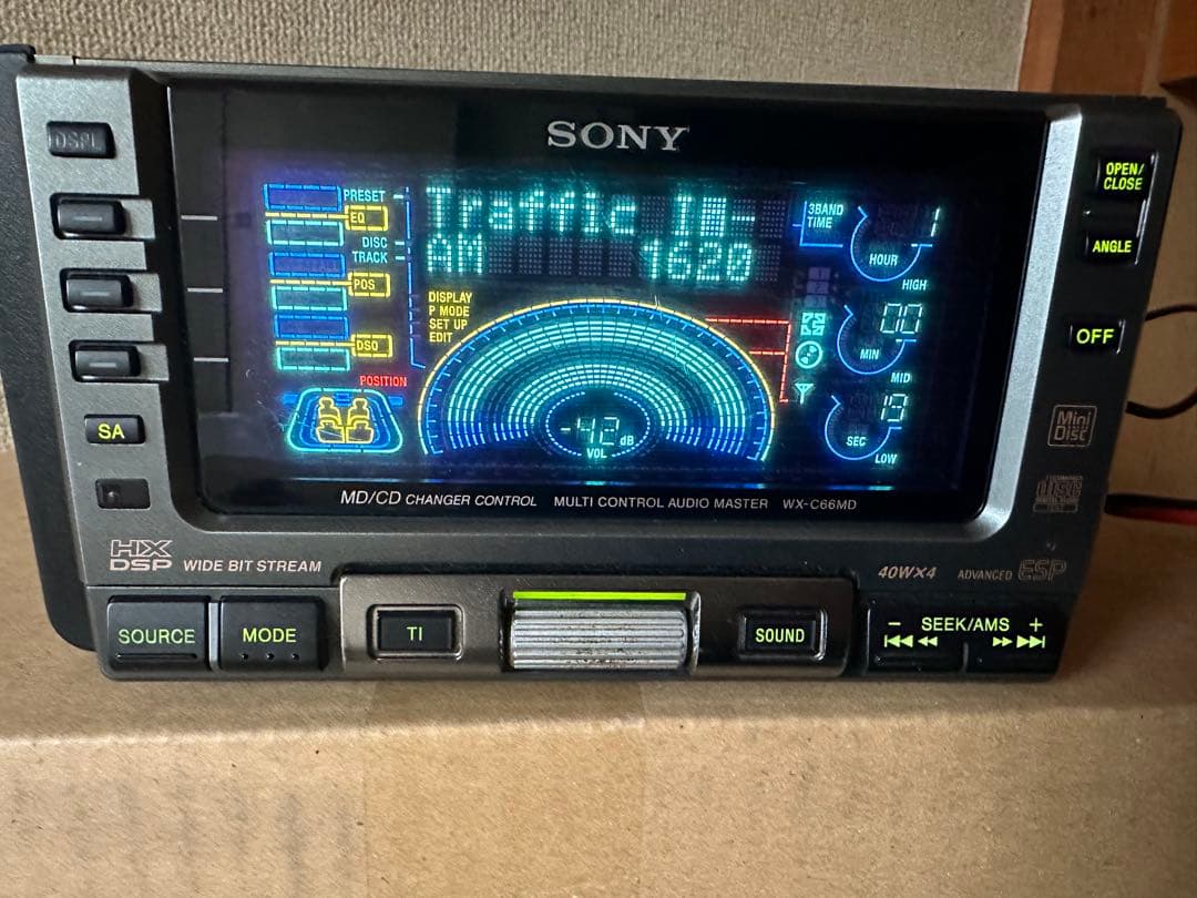 ソニー純正WX-C66MDヘッドユニット（スペクトラムアナライザー付き）