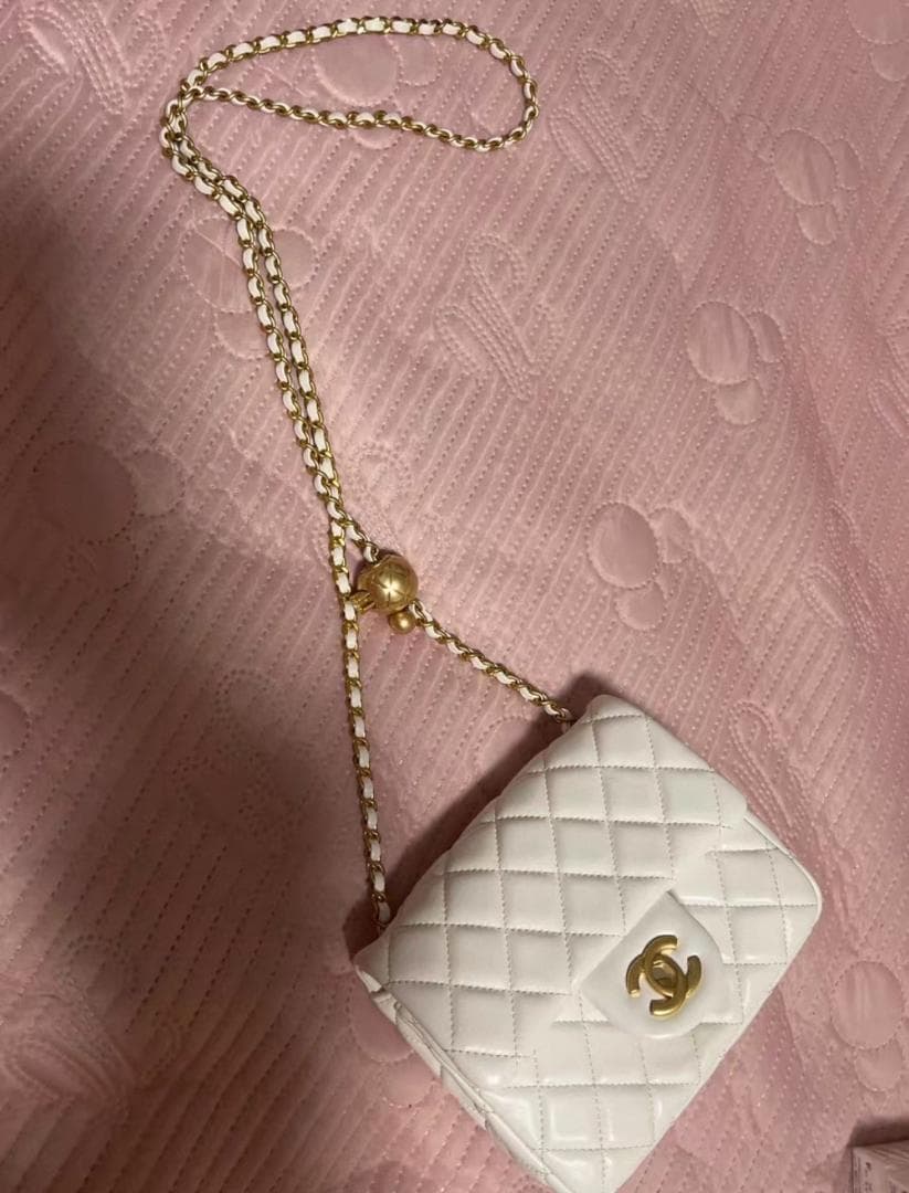 即購入 ホワイト キルティングショルダーバッグ CF 19*14.5*7.5