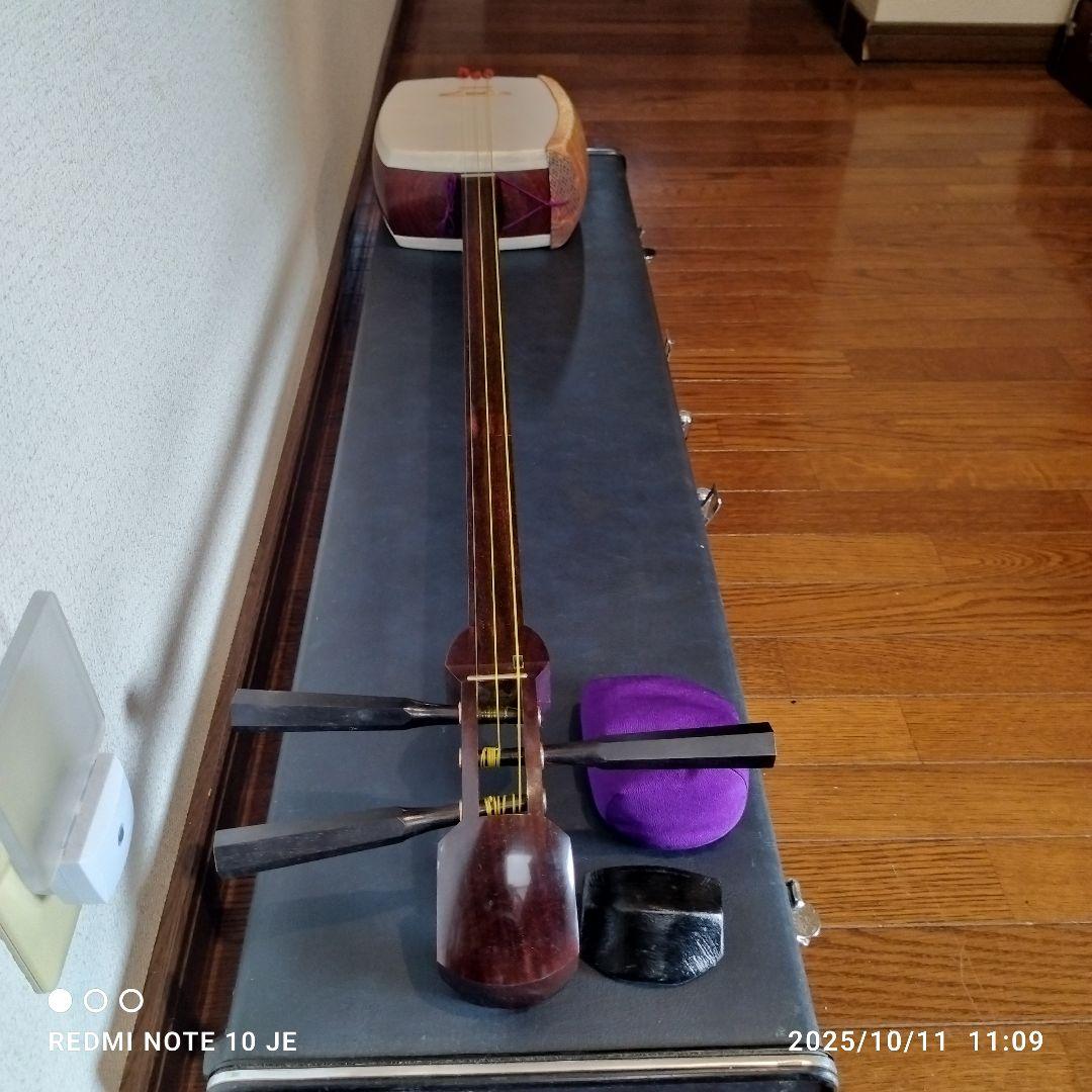 三味線 棹紅木（中棹）東サワリ付