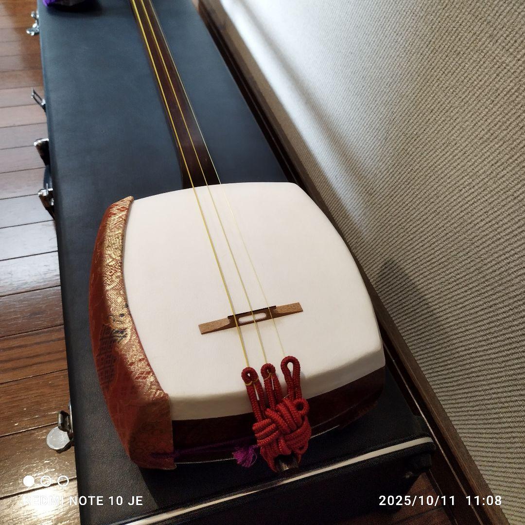 三味線 棹紅木（中棹）東サワリ付