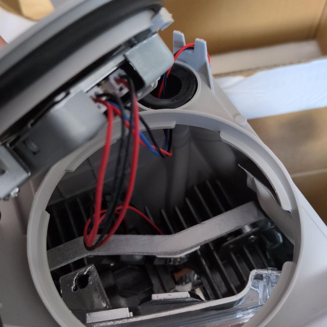 ハイエース200系　ヘッドライト