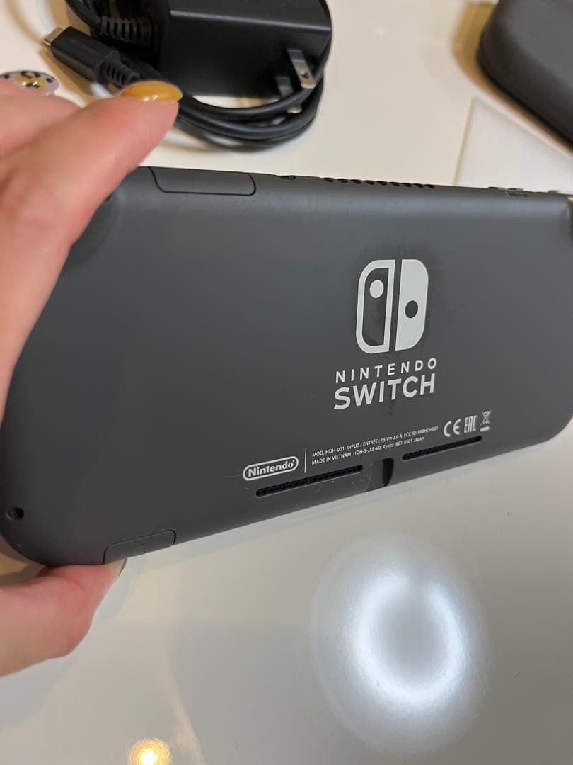 任天堂　switch Lite