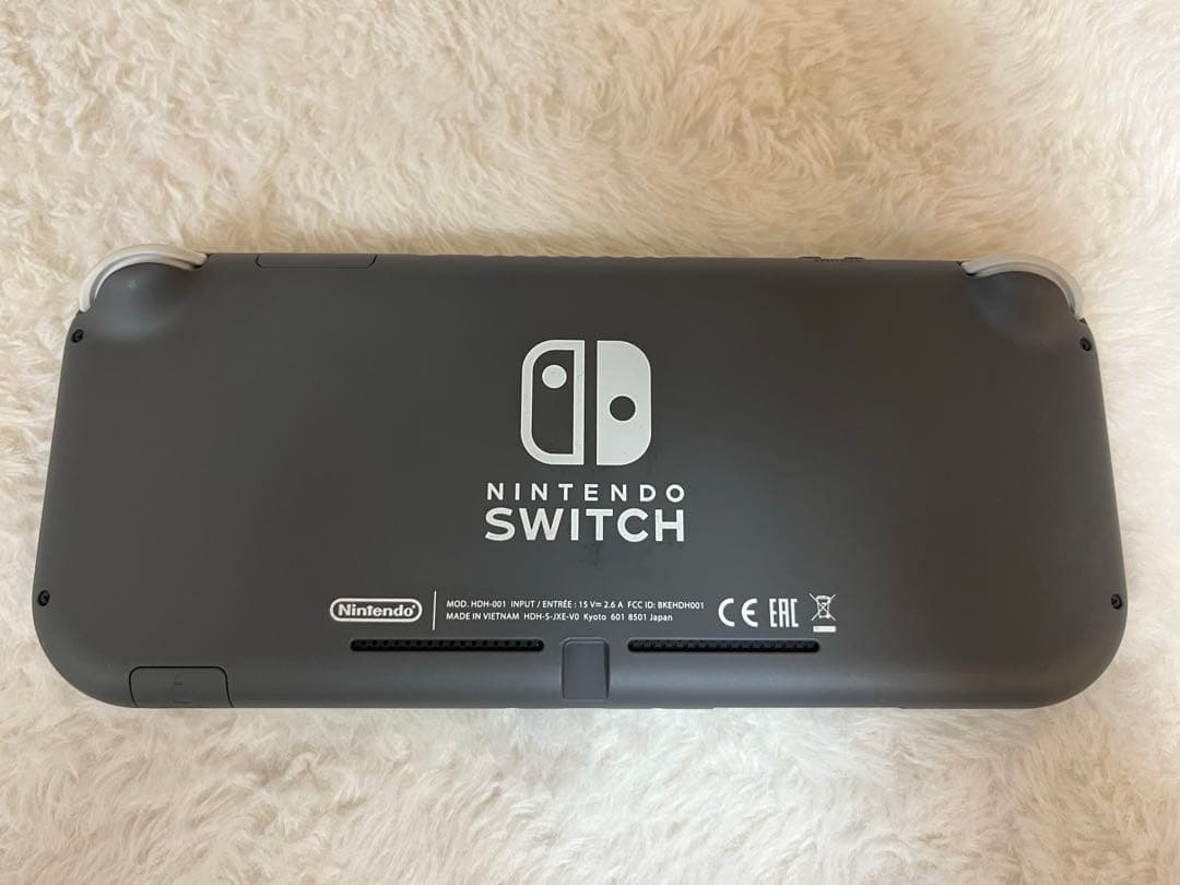 任天堂　switch Lite