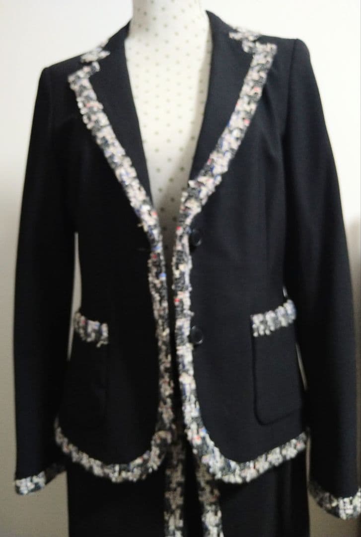 【LIMITED EDITION by KARL LAGERFELD】スーツ