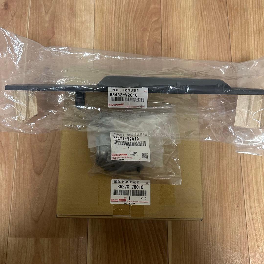 や*ん様 TOYOTA 純正 ディスクプレーヤー