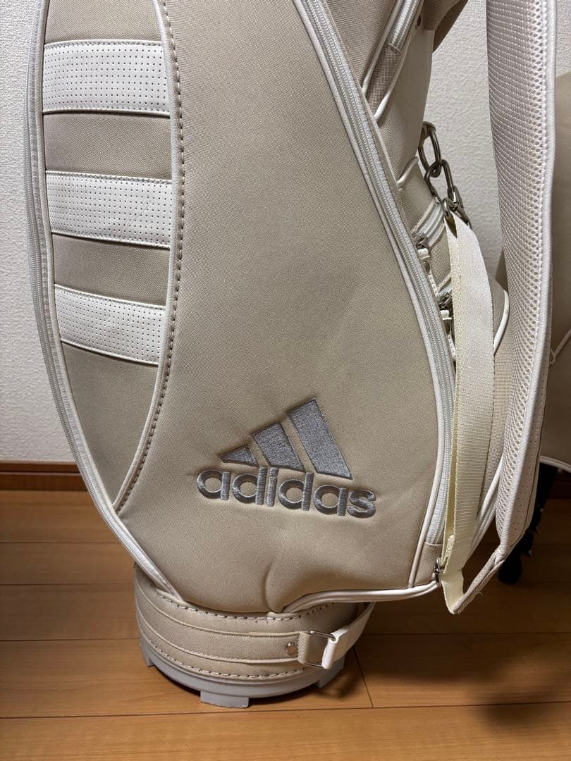 美品 アディダス adidas 軽量 レディース キャディバック 可愛いい