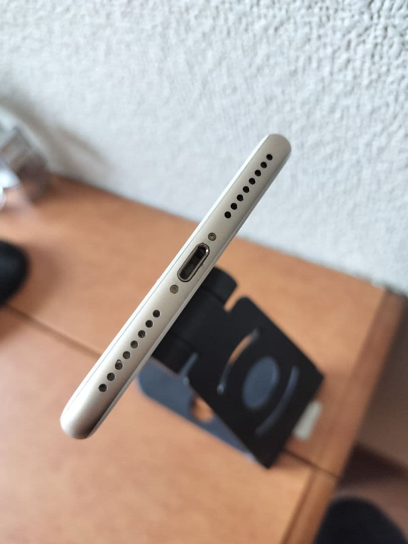 iPhone 7 Plus 128GB バッテリー100% simフリー