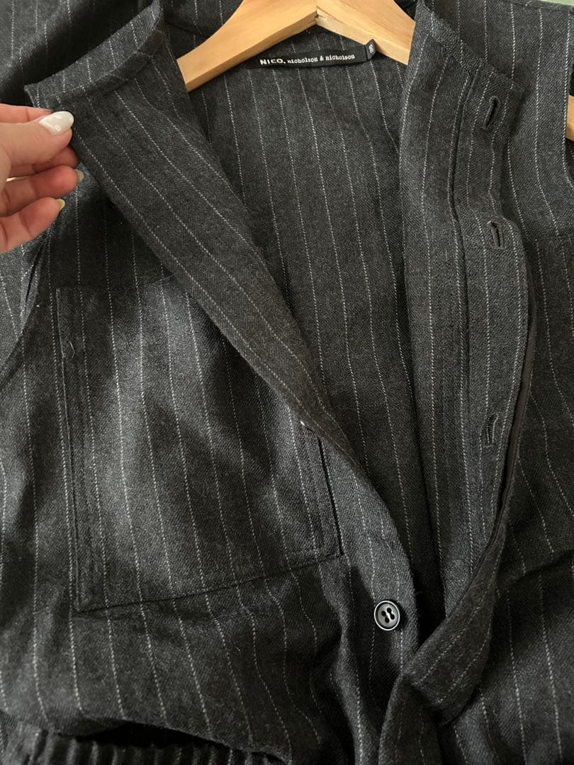 完売品 nicholson&nicholson ウールストライプオールインワン