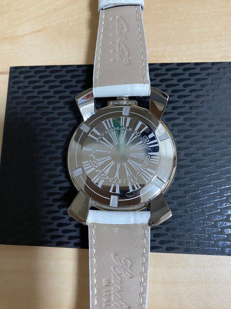 【りんご】ガガミラノGaGaMILANO マヌアーレ 40mm 腕時計