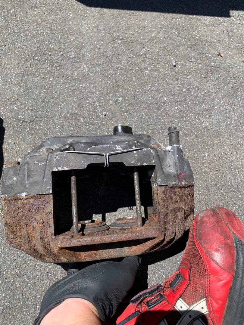 最終値引き！！80スープラフロントキャリパー左右セット