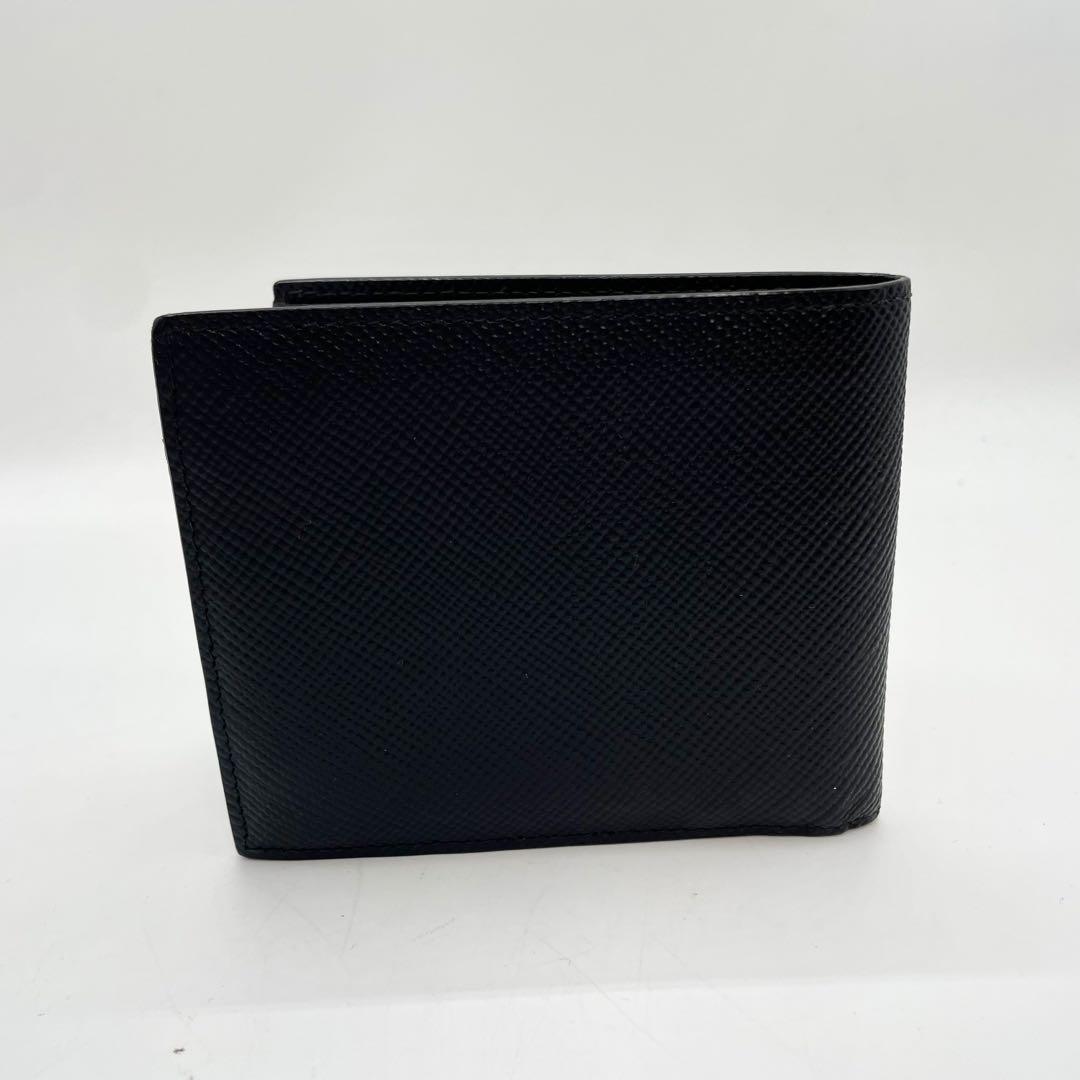 PRADAポケット付 サフィアーノ トライアングル 財布 黒　二つ折り