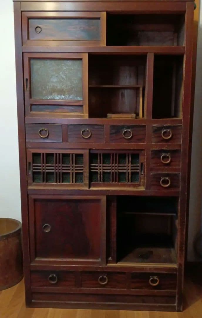 繊細な水屋　和箪笥　キャビネット