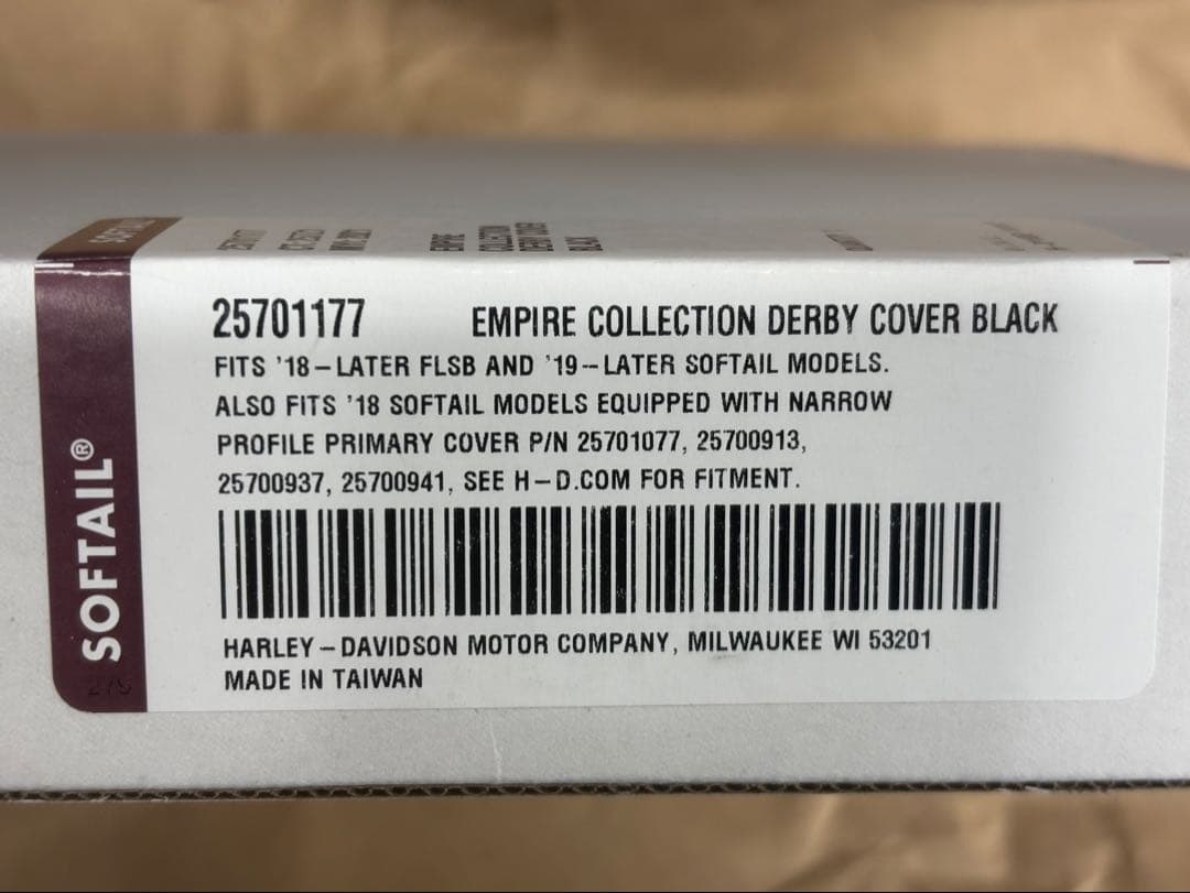 ハーレー純正 ダービーカバー エンパイアコレクション ブラック M8ソフテイル