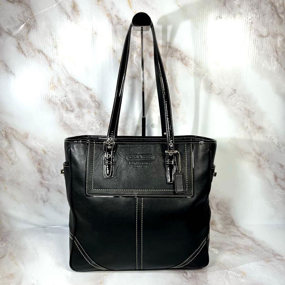 【未使用級】COACH トートバッグ ロゴ型押しターンロック無地レザー