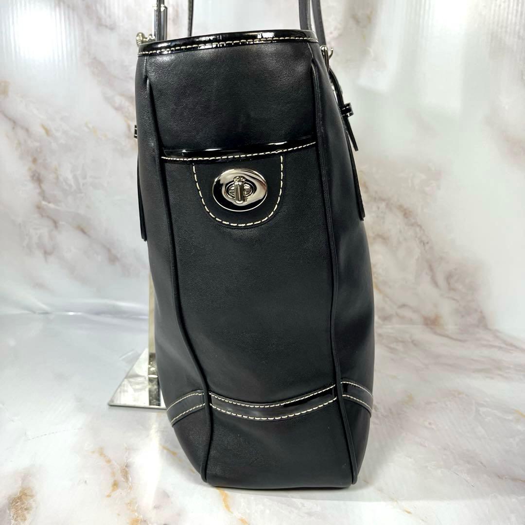 【未使用級】COACH トートバッグ ロゴ型押しターンロック無地レザー