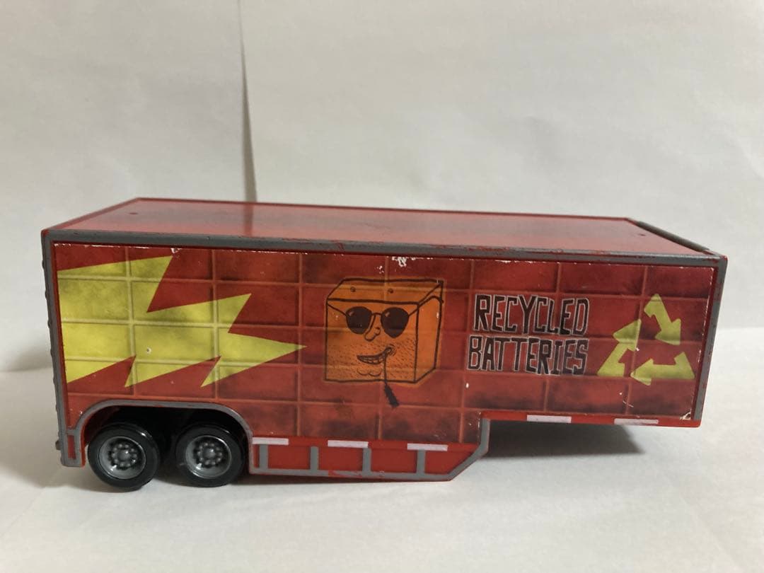 お*め様 カーズ　マテル　ピータービルト　Jerry Recycled Batt