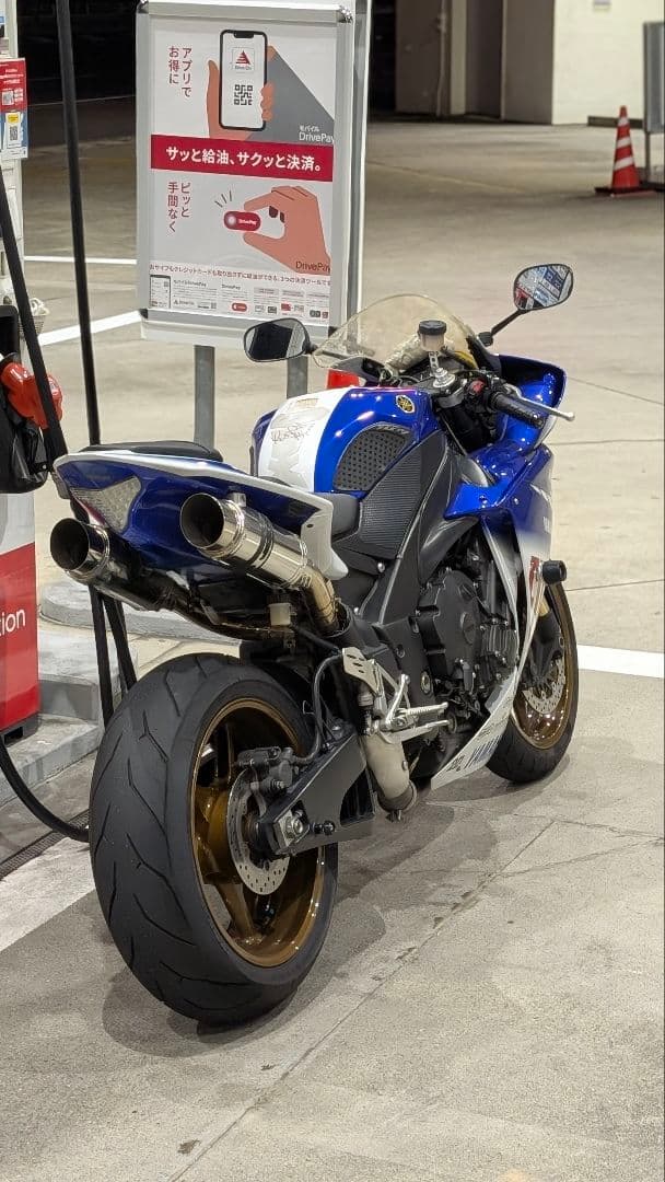 YZF-R1 2009-2014 マフラー　デルケビック　Delkevic