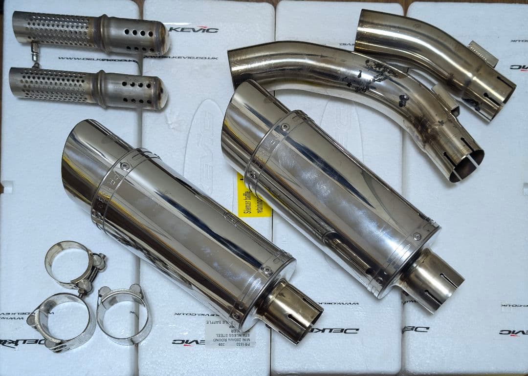 YZF-R1 2009-2014 マフラー　デルケビック　Delkevic