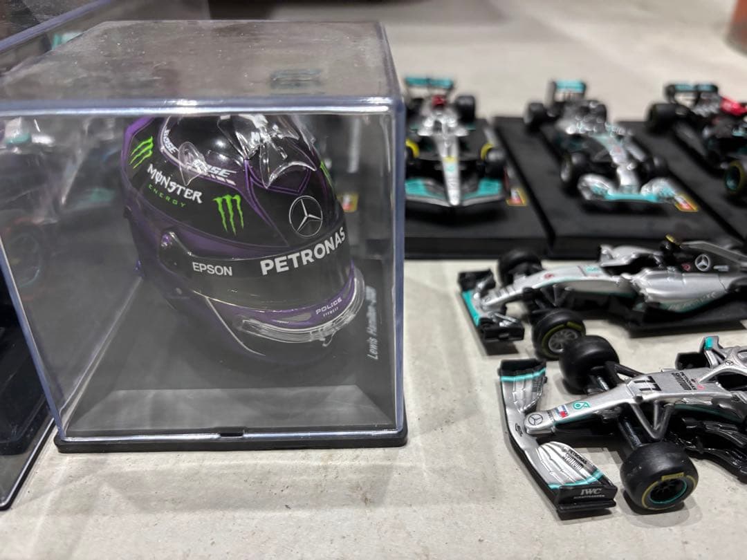 メルセデスAMG F1 ミニカーセット